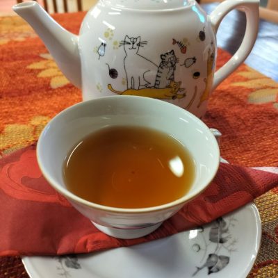 teekuppi ja teepannu
